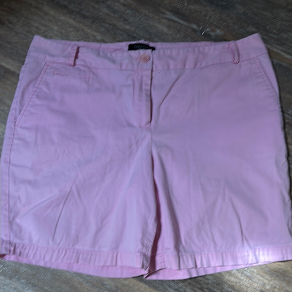 Talbots woman’s Pink Shorts Fit (36 waist) - Picture 1 of 8